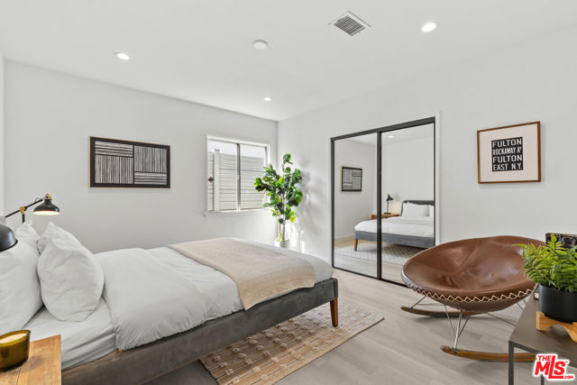2446 Colby Avenue, Los Angeles CA: https://media.crmls.org/mediaz/a2e4f470-a385-4528-acf3-1820dc7ed328.jpg