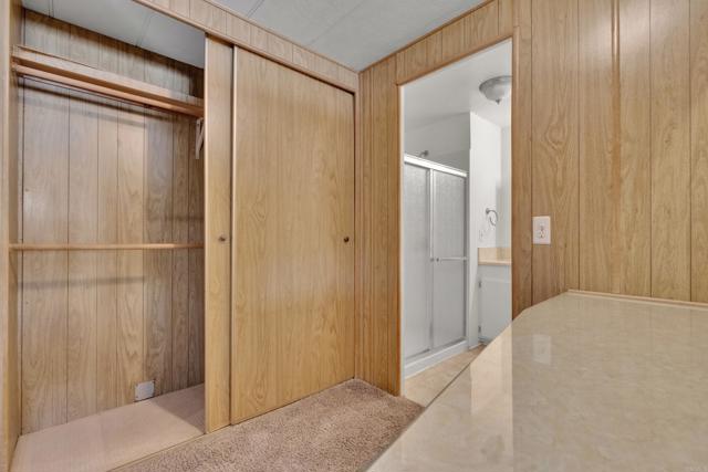 Home for Sale in Lakeside