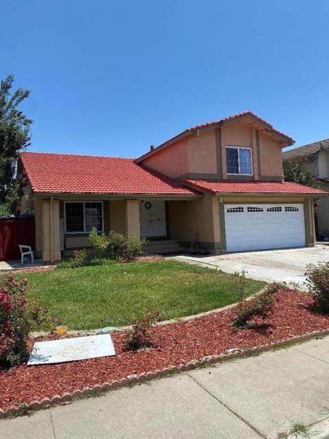 6954 Port Rowan Drive, San Jose CA: https://media.crmls.org/mediaz/a2e52a21-94da-4662-bcb3-3768cbcb54db.jpg