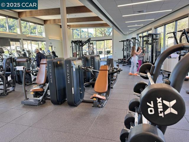 1716 Saint Andrews Drive, Moraga CA: https://media.crmls.org/mediaz/a2e5bf53-5c98-4920-8194-1d0a6787ce3a.jpg