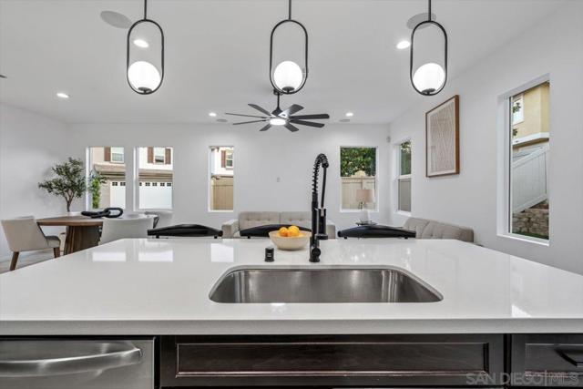 13214 Spring Mountain Rd, Lakeside CA: https://media.crmls.org/mediaz/a2e81730-e612-4a96-805a-838fce700d90.jpg