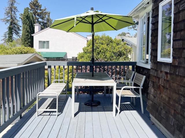 1812 Sanchez Avenue, Burlingame CA: https://media.crmls.org/mediaz/a2e958cb-c6c0-4ae6-9d6a-91132a43e28b.jpg