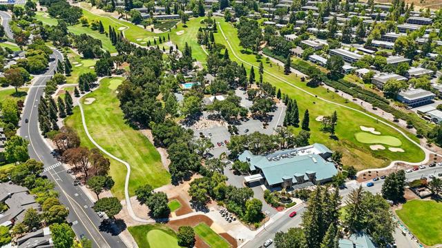 880 Terra California Dr, Walnut Creek CA: https://media.crmls.org/mediaz/a2eb2269-315f-4d99-ae10-a7f5f64189c9.jpg