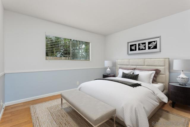 709 Sunflower St, Encinitas CA: https://media.crmls.org/mediaz/a2eb5157-fd30-4aaa-9a1d-b0c35ff43b74.jpg
