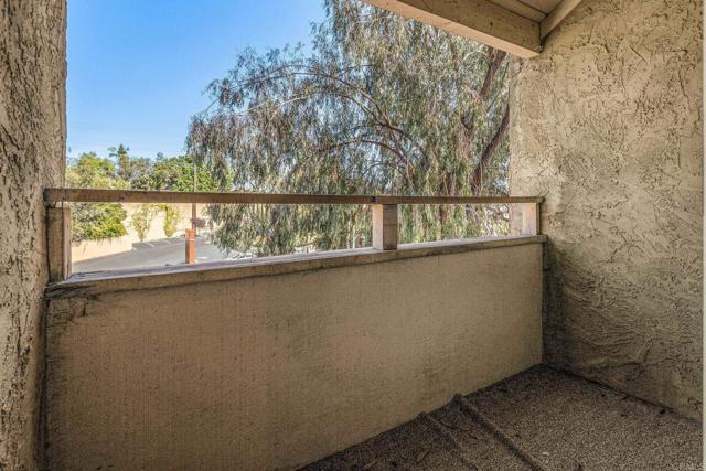 5366 Lake Murray Boulevard, La Mesa CA: https://media.crmls.org/mediaz/a2ec1205-da07-48b0-8b0f-8a21fa9da3a0.jpg