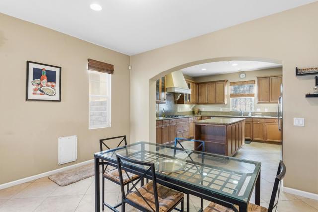 Image 7 of 27 For 653 Calle Vibrante