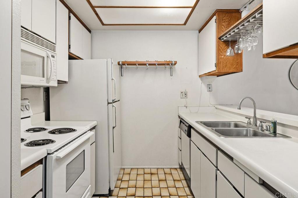 6039 Rancho Mission Rd - photo 15