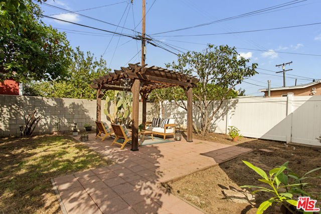 523 Simmons Avenue photo 33