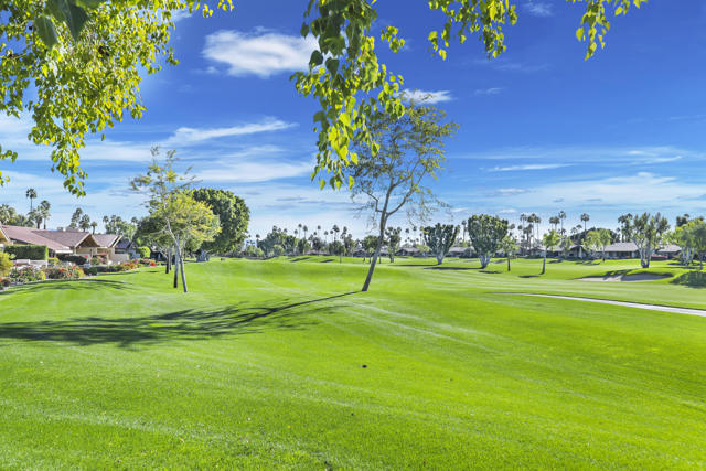 209 Bouquet Canyon Drive, Palm Desert, CA 92211