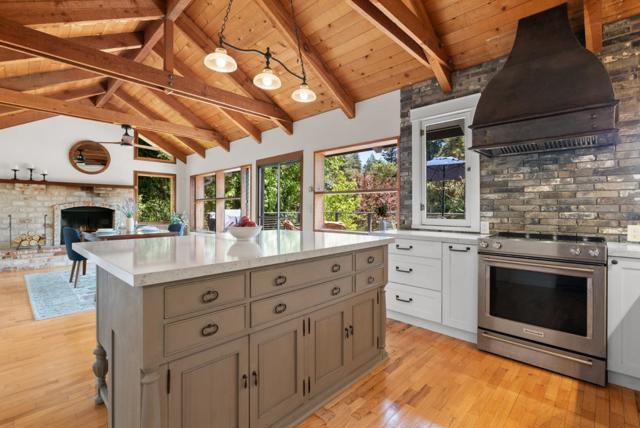 120 Bella Vista Lane, Watsonville CA: https://media.crmls.org/mediaz/a2f045a4-48eb-40f3-a60a-b1d4a3999106.jpg