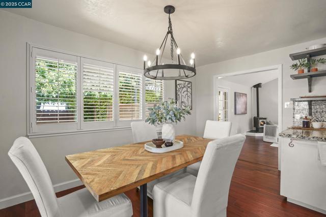 6324 Bonita Ct, Richmond CA: https://media.crmls.org/mediaz/a2f07845-2092-4cb0-a5e9-60906e10f4f5.jpg