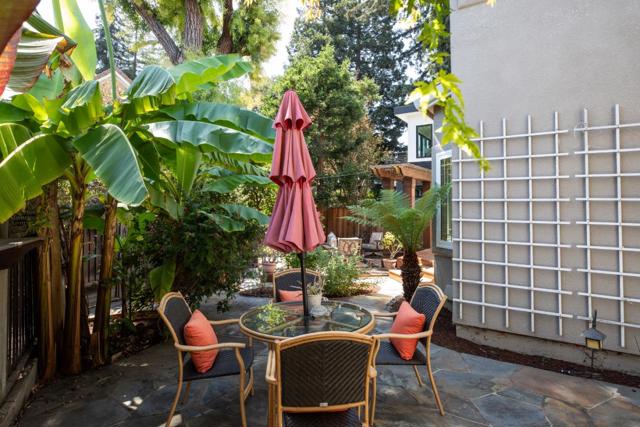 560 9th Avenue, Menlo Park CA: https://media.crmls.org/mediaz/a2f14b5b-75fb-4e96-ab81-022a4c2c43ef.jpg