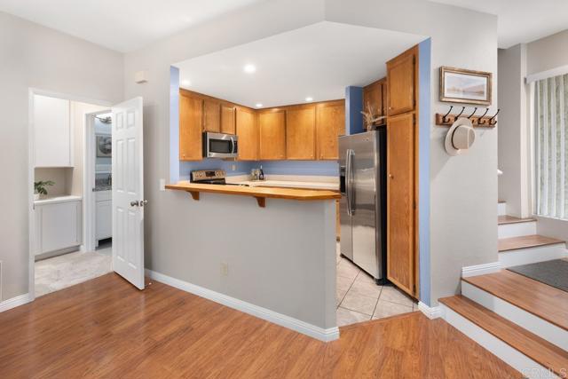 7398 Park View Court, Santee CA: https://media.crmls.org/mediaz/a2f157d0-9ef4-4fc8-b76c-882b00c59d00.jpg