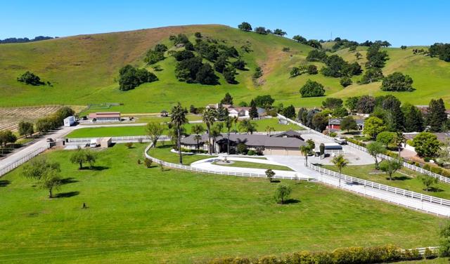 12755 Santa Teresa Boulevard, San Martin CA: https://media.crmls.org/mediaz/a2f15aef-85df-4d41-a24e-22e5485e706c.jpg