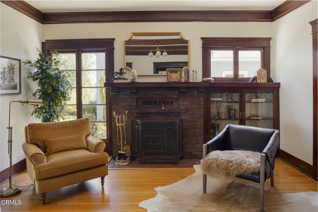 1813 Wayne Avenue, South Pasadena CA: https://media.crmls.org/mediaz/a2f1b1d0-5898-4d9e-ad92-1bc387d21cf8.jpg