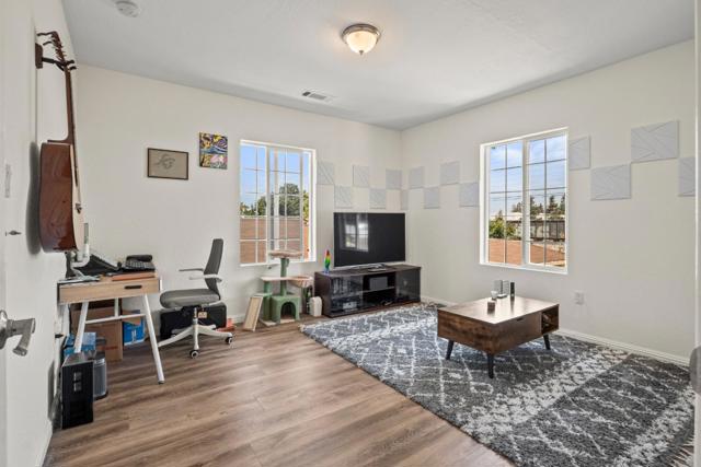 197 Nottingham Avenue, Redwood City CA: https://media.crmls.org/mediaz/a2f1ff2b-1a57-477e-9fd8-a10ccda64c07.jpg
