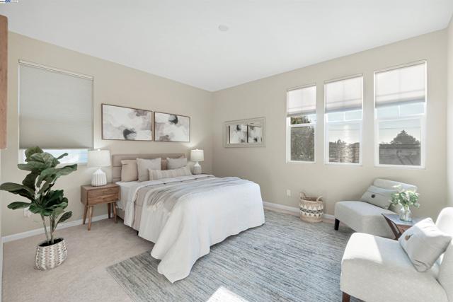 328 C St, Hayward CA: https://media.crmls.org/mediaz/a2f3f2ae-6a4c-4cb6-98bf-1fa2b091454f.jpg