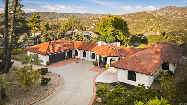 Detail Gallery Image 12 of 47 For 15647 Calistoga Dr, Ramona,  CA 92065 - 3 Beds | 3 Baths