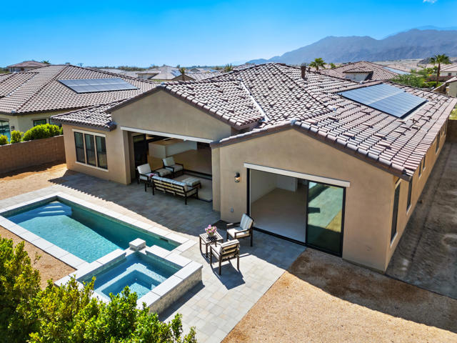 80404 Old Ranch S Trail, La Quinta CA: https://media.crmls.org/mediaz/a2f48c87-27f6-4e4b-8c55-979e8700b781.jpg