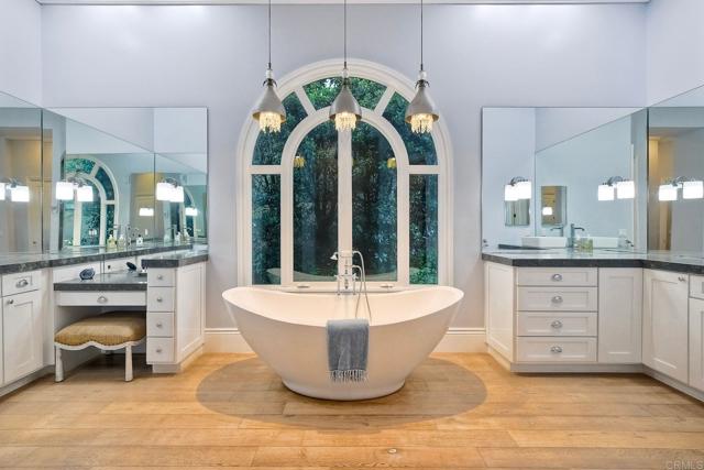 Detail Gallery Image 25 of 71 For 2507 Walinca Way, Vista,  CA 92084 - 4 Beds | 4 Baths