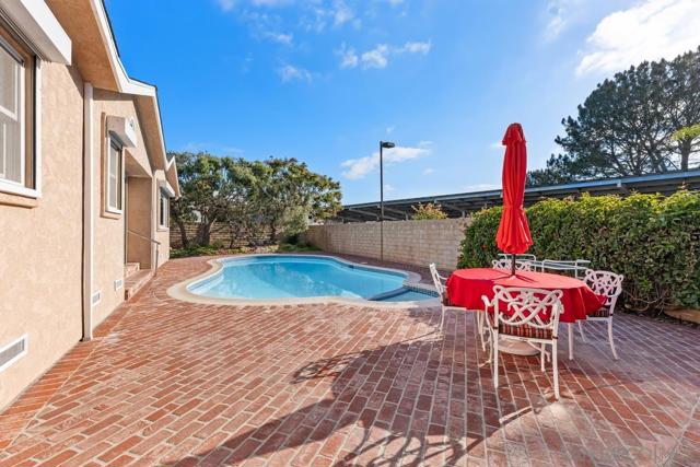 4010 Paducah Dr, San Diego CA: https://media.crmls.org/mediaz/a2f5f962-9f47-4e87-9849-553981dfd5a2.jpg