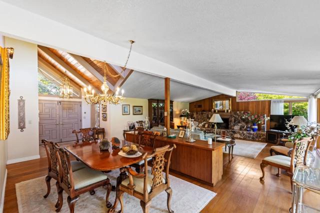 86 Belbrook Way, Atherton CA: https://media.crmls.org/mediaz/a2f64ad5-9647-48ad-9069-0eb7310b1d39.jpg