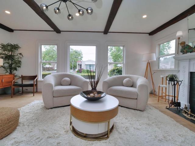 3000 56th Avenue, Oakland CA: https://media.crmls.org/mediaz/a2f6ac70-ebe9-4eb5-8bf1-4f72bd1dabfa.jpg