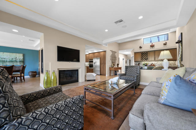 38849 Palm Valley Drive, Palm Desert CA: https://media.crmls.org/mediaz/a2f6ffa6-ba9b-4cb2-9c88-5c6507c1eeda.jpg