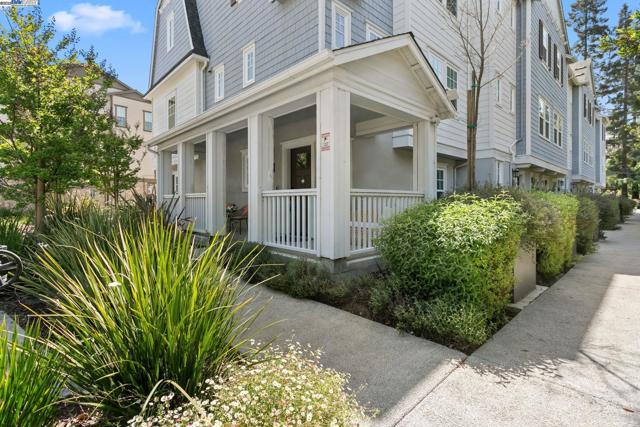 Image 37 of 42 For 1032 Barberry Terrace