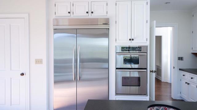 189 Kent Road, Pacifica CA: https://media.crmls.org/mediaz/a2f73b0b-c16c-43e2-b6c0-33cecb3380da.jpg