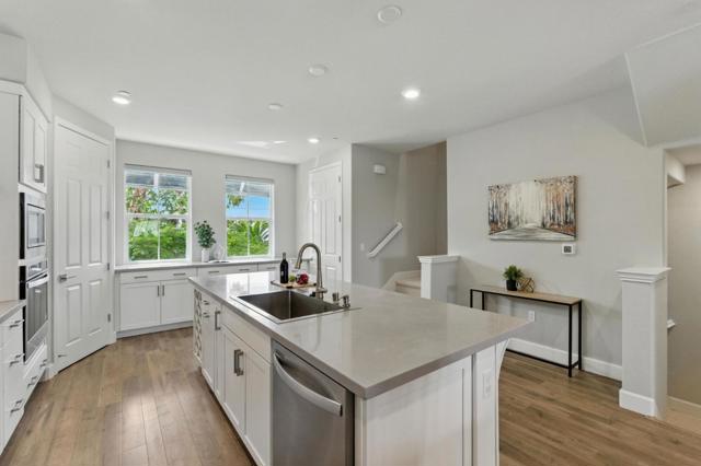 577 Hollow Falls, Fremont CA: https://media.crmls.org/mediaz/a2f80a1c-6cf0-46b4-90b0-909f8c2b30db.jpg