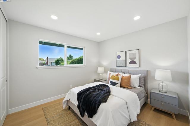 5525 Roosevelt Pl, Fremont CA: https://media.crmls.org/mediaz/a2f8c353-4d1a-4286-a4fc-f8bf9073a438.jpg