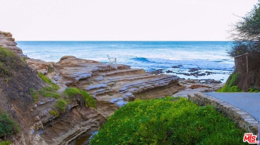 29239 Heathercliff Road #12