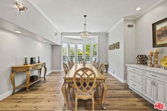 8944 Enfield Avenue, Sherwood Forest CA: https://media.crmls.org/mediaz/a2f9794b-c638-477c-858f-6903269722bc.jpg