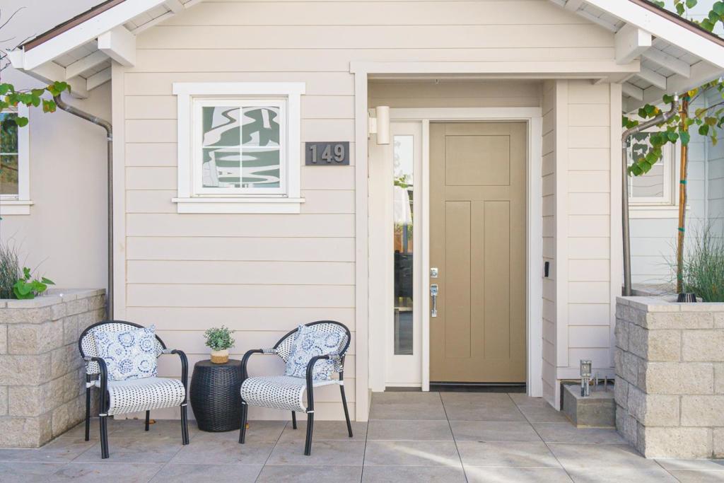 A2Fa2F49 A56E 4D34 9Cad E7A652Fe3305 139 Flynn Avenue, Mountain View, Ca 94043 &Lt;Span Style='BackgroundColor:transparent;Padding:0Px;'&Gt; &Lt;Small&Gt; &Lt;I&Gt; &Lt;/I&Gt; &Lt;/Small&Gt;&Lt;/Span&Gt;