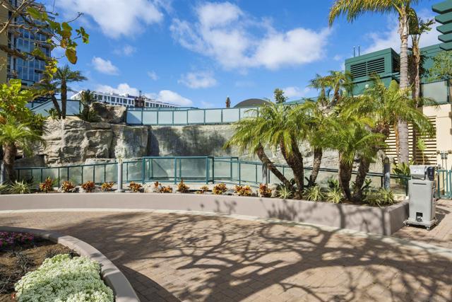 555 Front St, San Diego CA: https://media.crmls.org/mediaz/a2fb0030-51f9-4937-a099-0afaa6ce8421.jpg