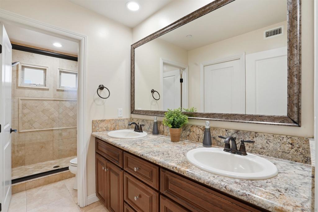 1137 Felspar Street - photo 15