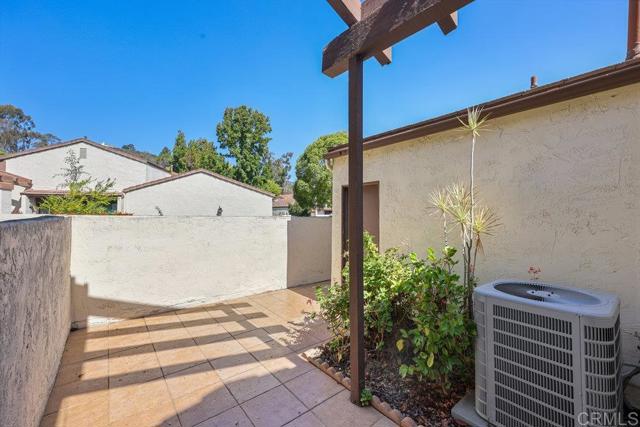 2013 Billy Glen, Escondido CA: https://media.crmls.org/mediaz/a2fb6060-670d-4a5a-a0c8-a71b49f10721.jpg