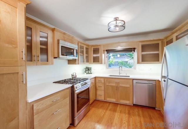 4471 Rolando Blvd, San Diego CA: https://media.crmls.org/mediaz/a2fc0af8-852c-42ca-bb0c-cd29fd055060.jpg