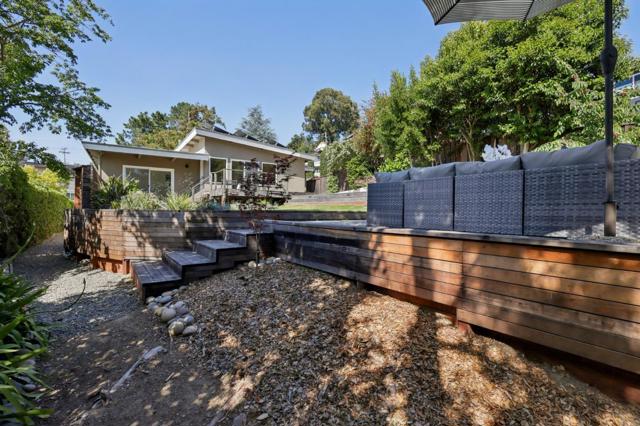 607 Dartmouth Avenue, San Carlos CA: https://media.crmls.org/mediaz/a2fc69cf-9fb3-4a57-9495-91a3a14f64ff.jpg
