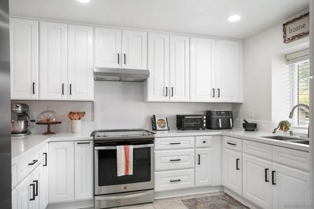 Image 4 of 35 For 1766 Pala Lake Dr
