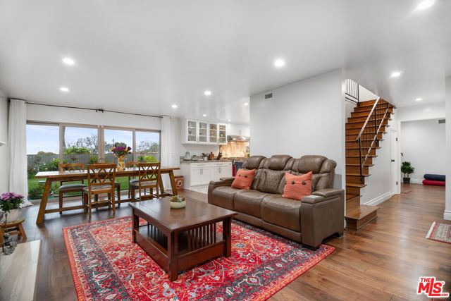 6923 Willowtree Drive, Rancho Palos Verdes, California 90275, 5 Bedrooms Bedrooms, ,3 BathroomsBathrooms,Residential,For Sale,Willowtree,25539161