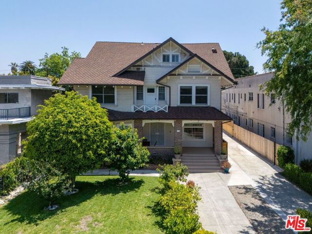 1810 Westmoreland Boulevard, Los Angeles CA: https://media.crmls.org/mediaz/a2fde15d-97f0-4ae0-ab96-6541d701b2f5.jpg