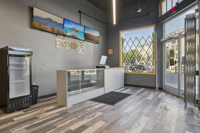 649651 Francisco St, San Francisco CA: https://media.crmls.org/mediaz/a2feb2b9-5611-484f-809c-a6d6566683a4.jpg