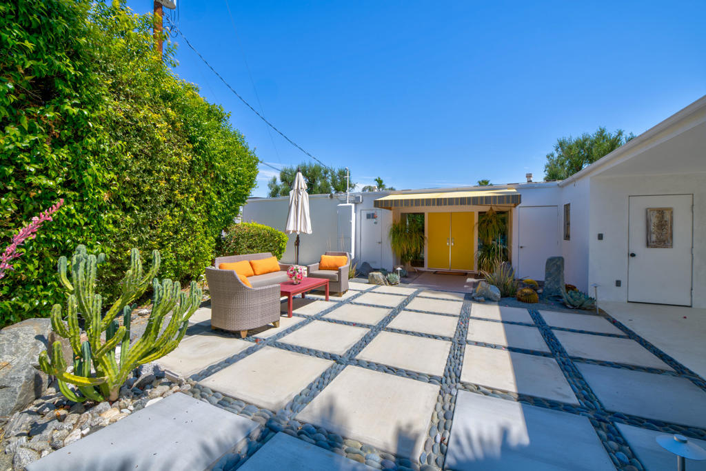 MLS #219138022DA image #4