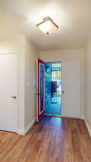 2701 Harriet St, Oceanside CA: https://media.crmls.org/mediaz/a2ff5203-e3bf-4301-bd5b-876f1e6d419c.jpg
