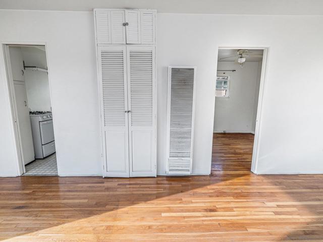 814 816 San Luis Rey Place, San Diego CA: https://media.crmls.org/mediaz/a3000114-300d-4ec5-a168-1caf840a0c89.jpg