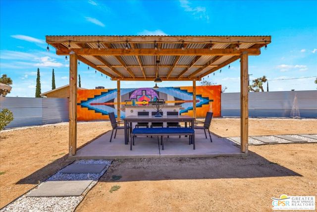 3662 Balsa Avenue, Yucca Valley CA: https://media.crmls.org/mediaz/a30069f8-85e2-4919-8159-f0dd16e6512d.jpg