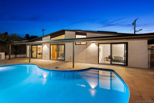 2561 Loring st, San Diego CA: https://media.crmls.org/mediaz/a30075bd-3b0d-4436-a14f-7e3f51c2c320.jpg