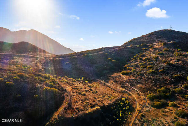 5519 Via Olas, Newbury Park CA: https://media.crmls.org/mediaz/a300fb90-a739-42f3-a4bd-1c81e2b178a2.jpg